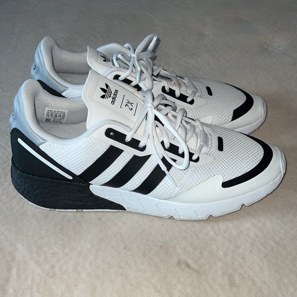 Mens Adidas ZX - Picture 3 of 6